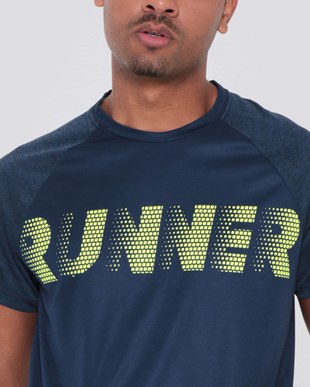 Camiseta-Masculina-Fitness-Estampa-Runner-Azul-Marinho