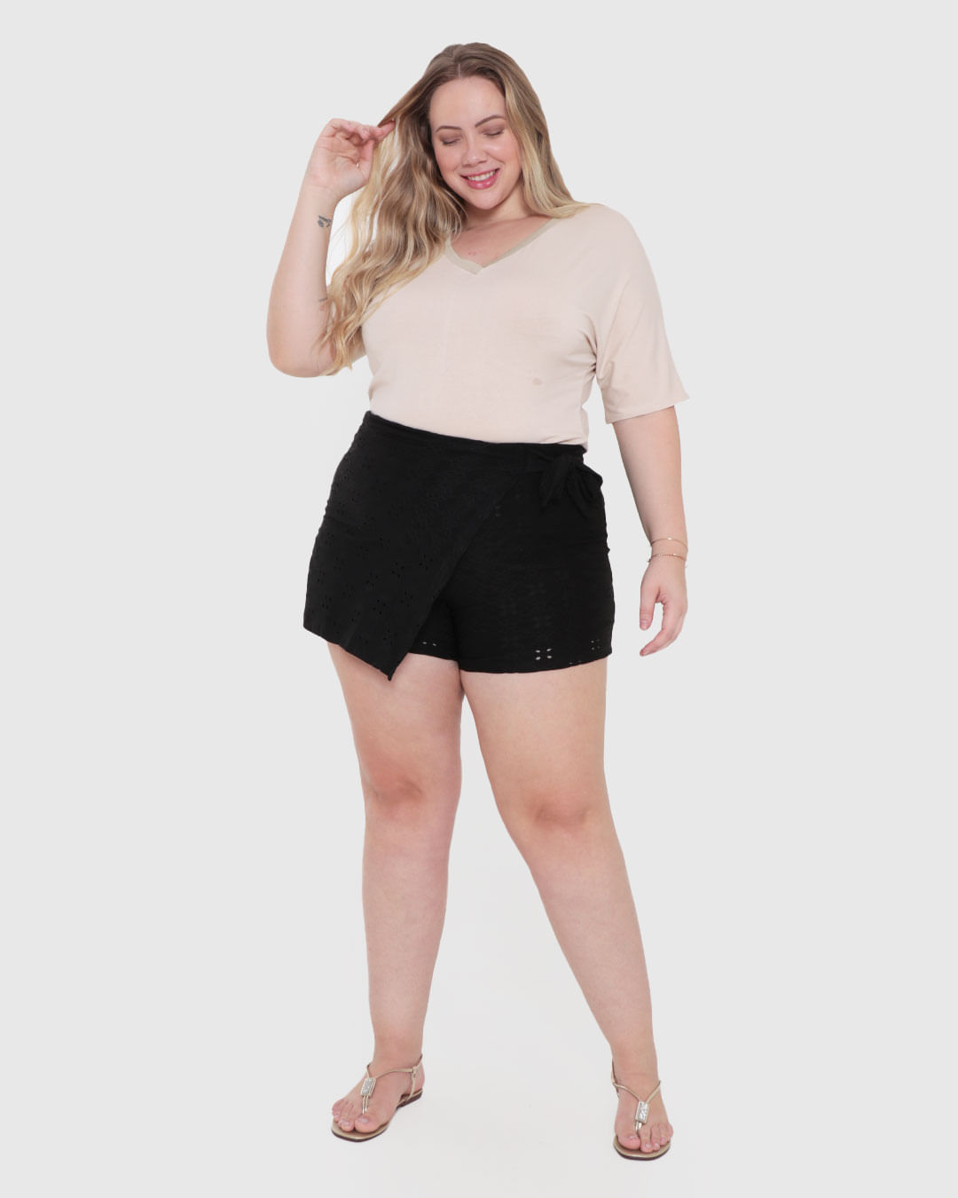 Blusa-Plus-Size-Viscose-Decote-V-Bege