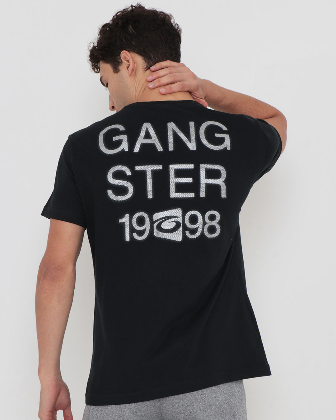 Camiseta-Manga-Curta-Estampa-Gangster-Preta