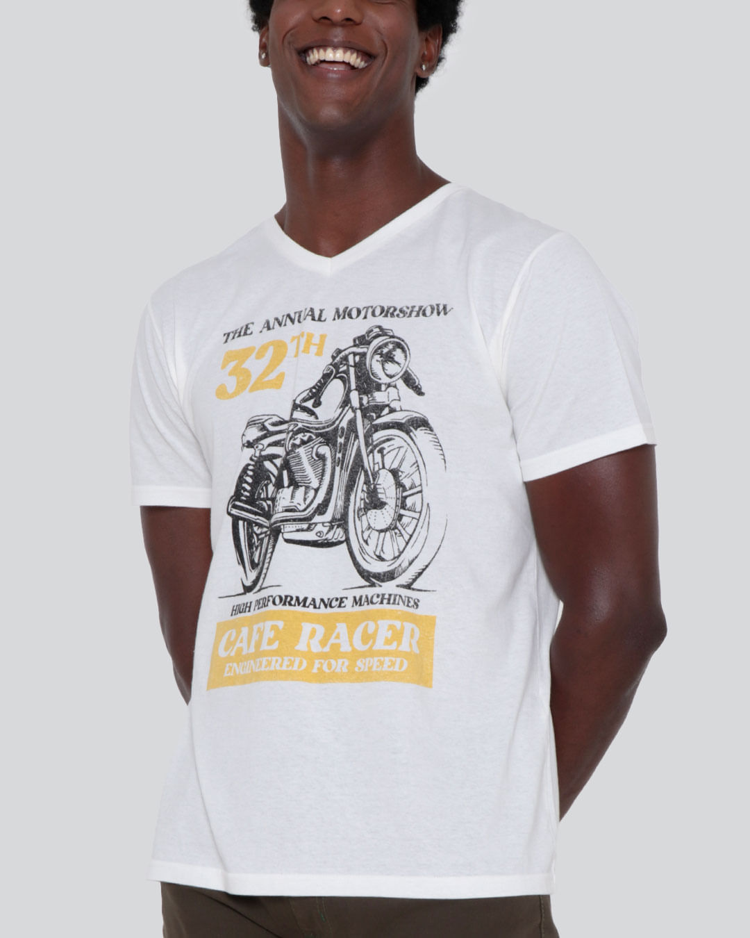 Camiseta-Gola-V-Estampa-Cafe-Racer-Off-White