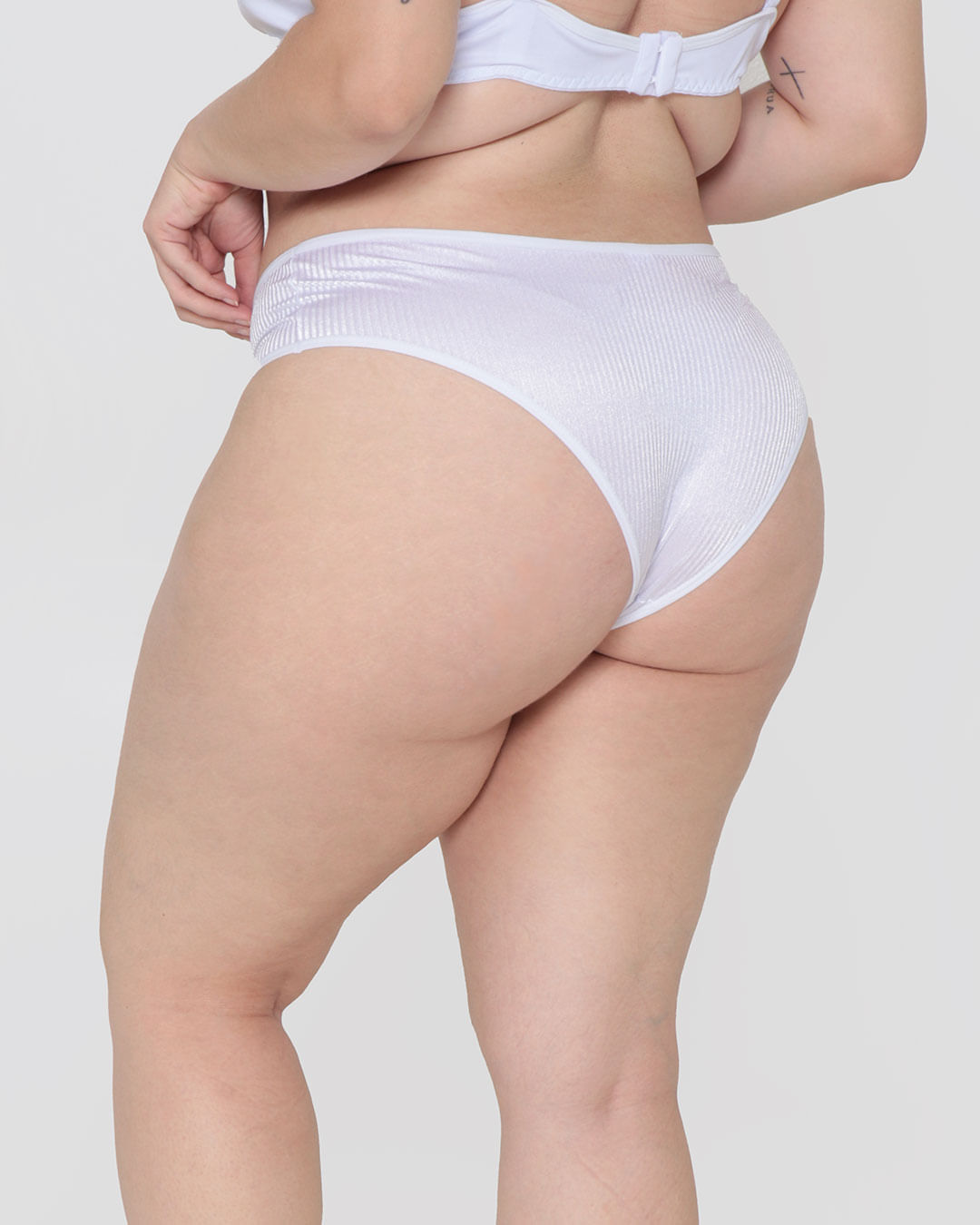 ​Calcinha-Plus-Size-Alta-Canelada-Branca