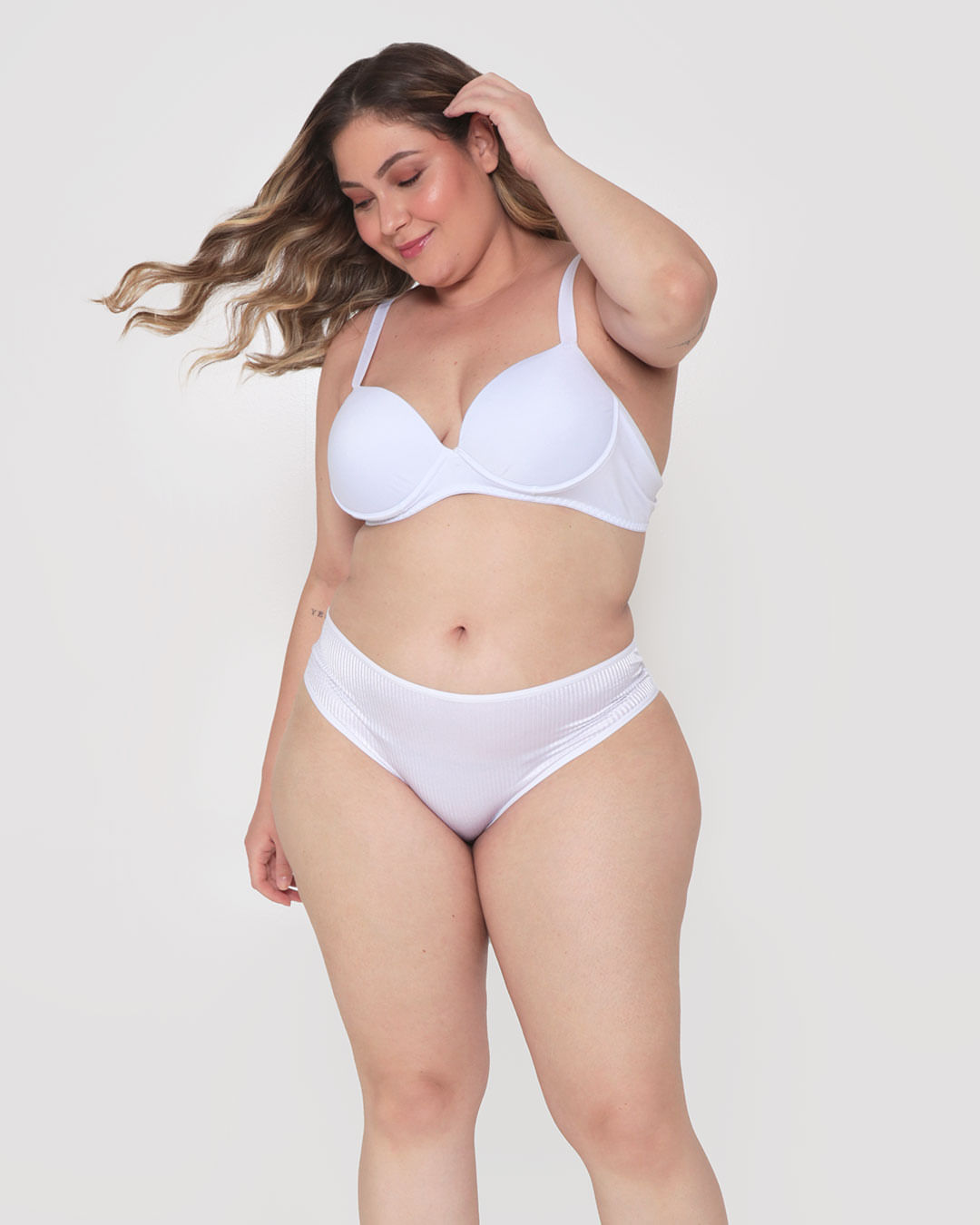 ​Calcinha-Plus-Size-Alta-Canelada-Branca