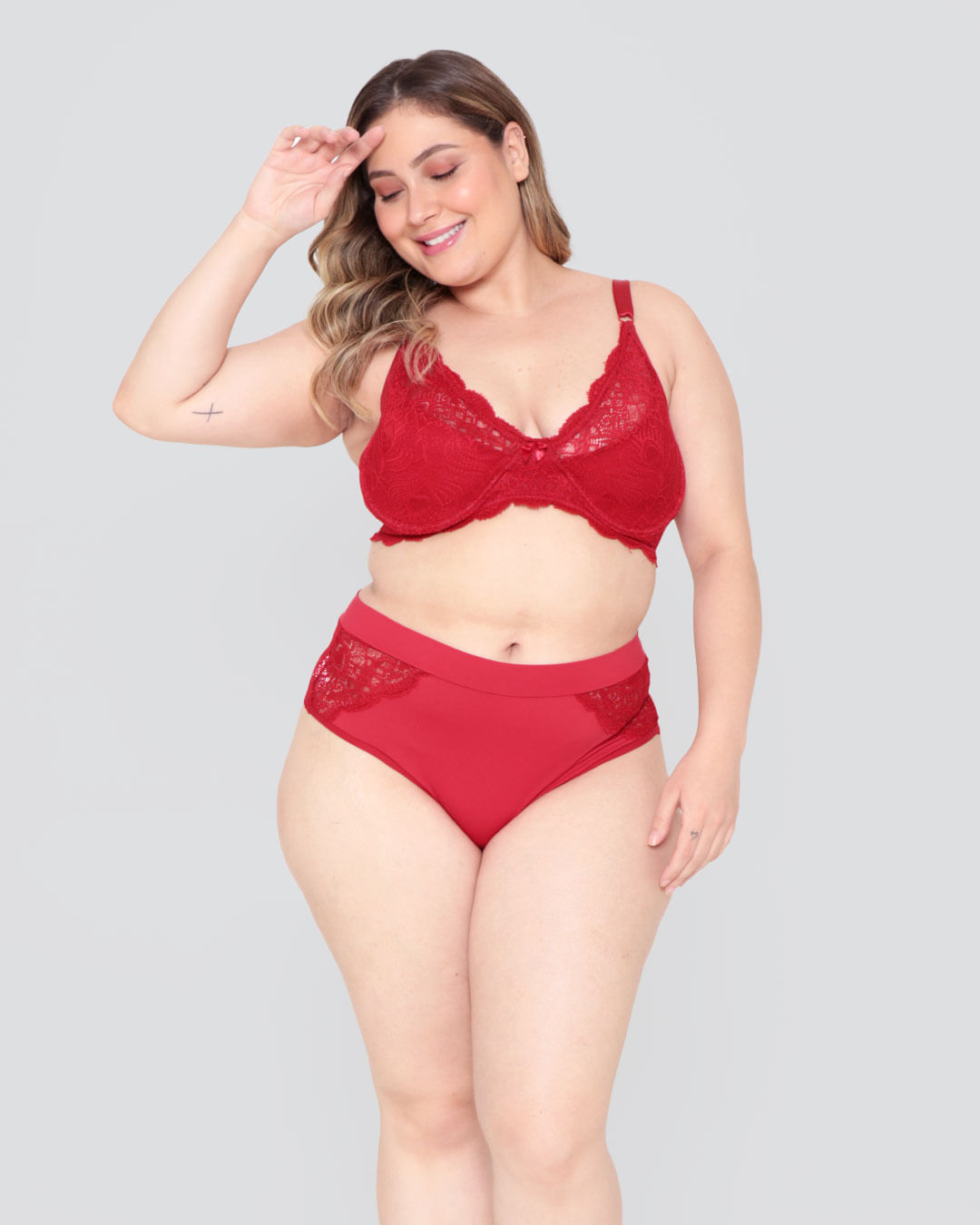 Calcinha-Plus-Size-Fio-Recorte-Renda-Vermelha