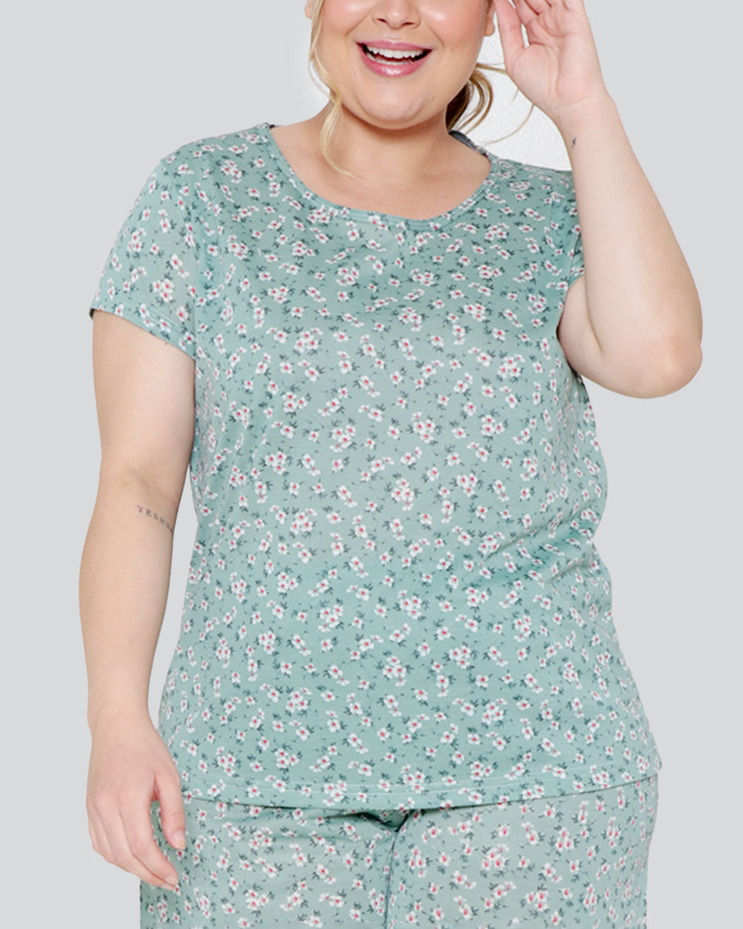 Pijama-Feminino-Plus-Size-Floral-Verde