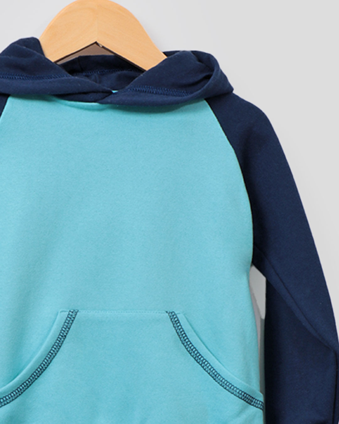 Blusao-Moletom-Bebe-Com-Capuz-Raglan-Azul-Claro