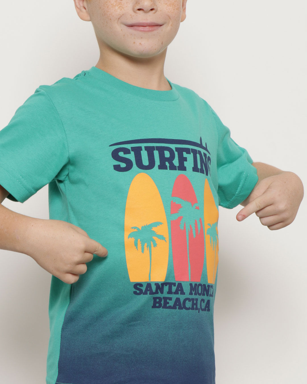 Camiseta-Infantil-Manga-Curta-Surfing-Verde