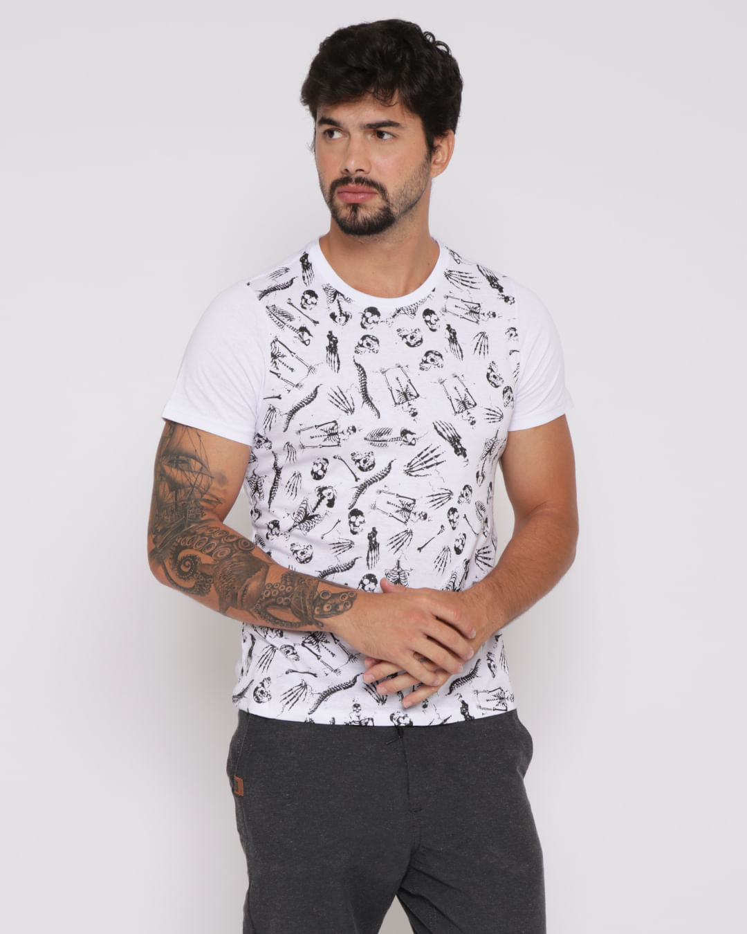 Camiseta-Masculina-Estampa-Esqueleto-Branca