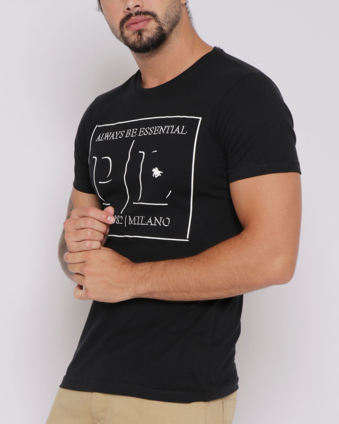 Camiseta-Masculina-Manga-Curta-Com-Estampa-Preta