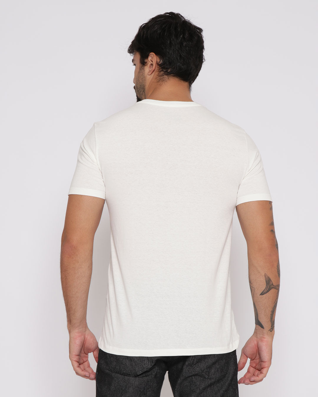 Camiseta-Masculina-Estampa-Alto-Relevo-Caveira-Off-White