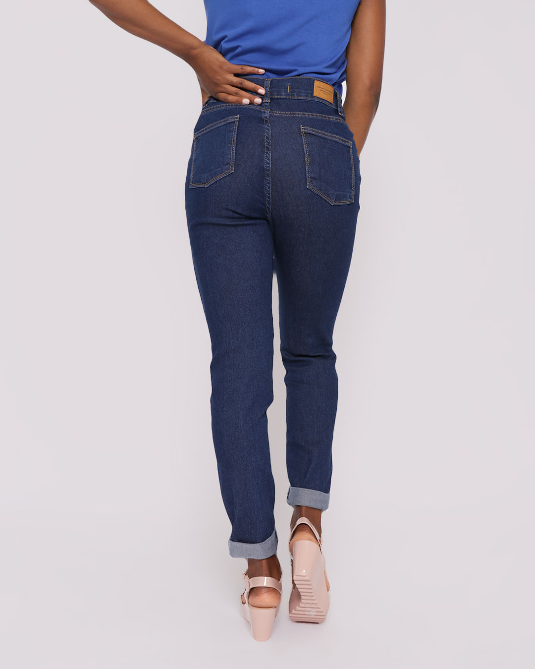 Calca-Jeans-Feminina-Cigarrete-Barra-Dobrada-Azul