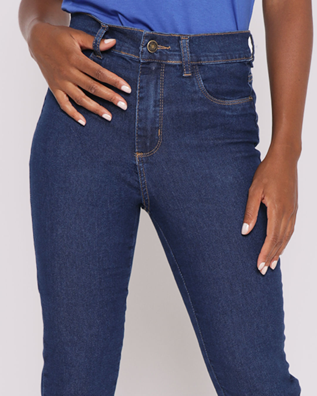 Calca-Jeans-Feminina-Cigarrete-Barra-Dobrada-Azul