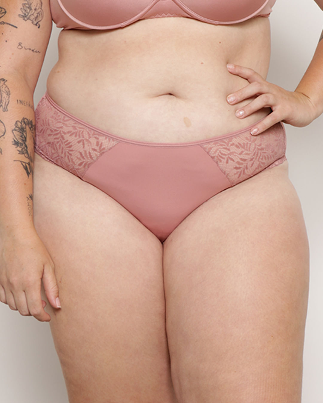 Calcinha-Plus-Size-Feminina-Alta-Com-Renda-Rosa