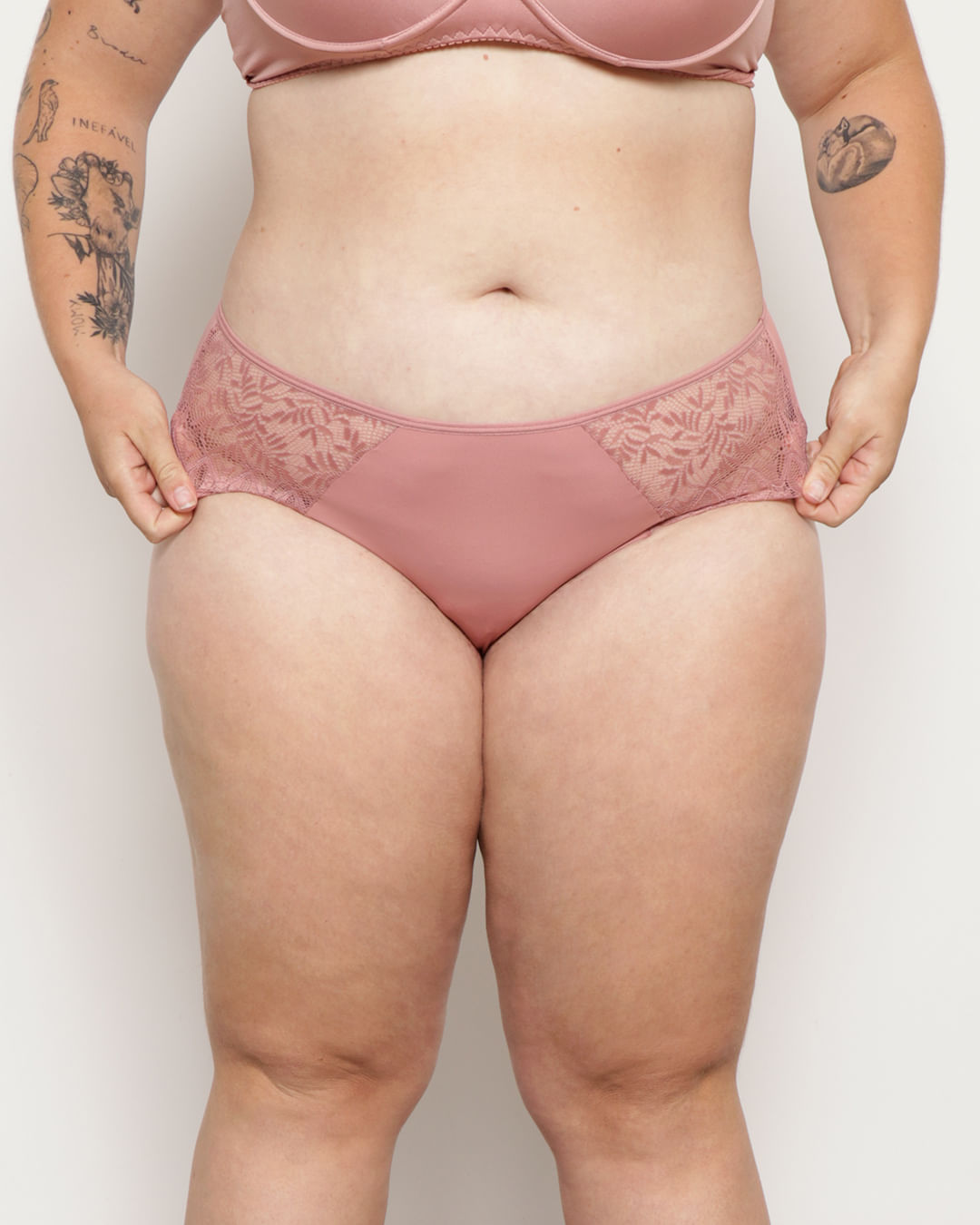 Calcinha-Plus-Size-Feminina-Alta-Com-Renda-Rosa