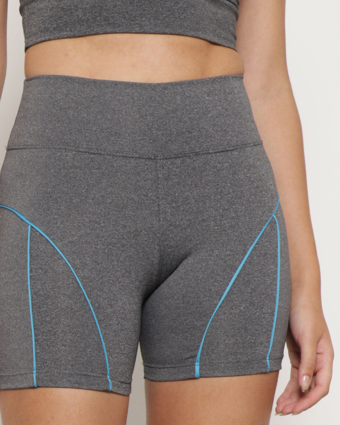 ​Short-Feminino-Fitness-Ciclista-Cinza