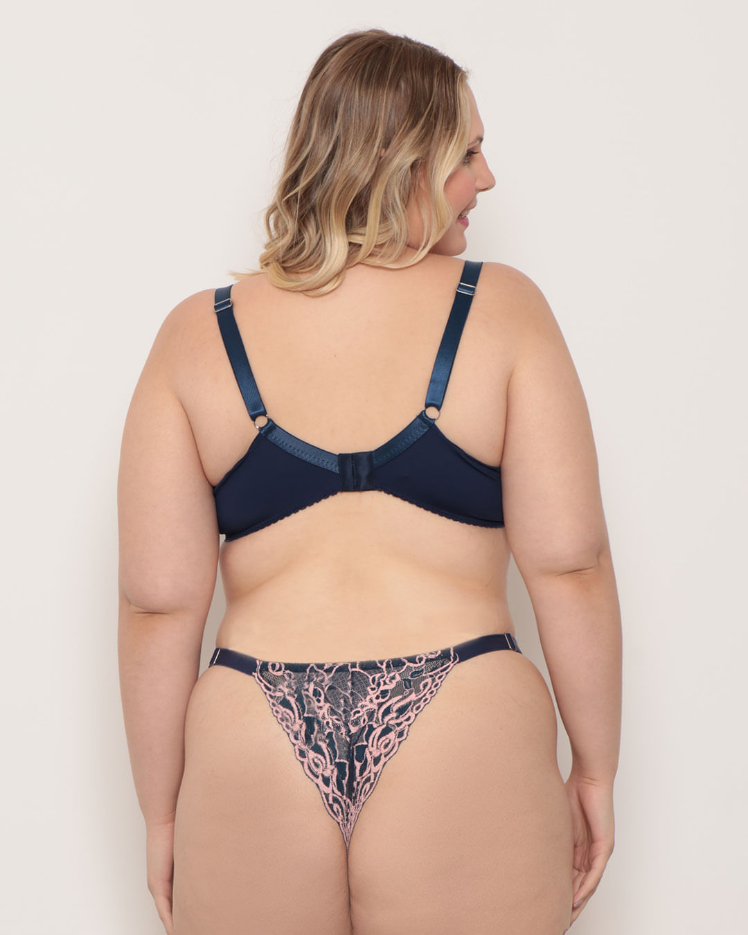 Sutia-Plus-Size-Feminino-Base-Com-Bojo-Marinho