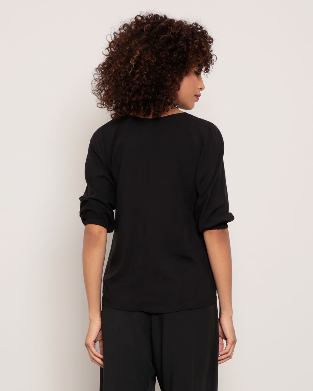 Blusa-Feminina-Viscose-Manga-3-4-Preta-