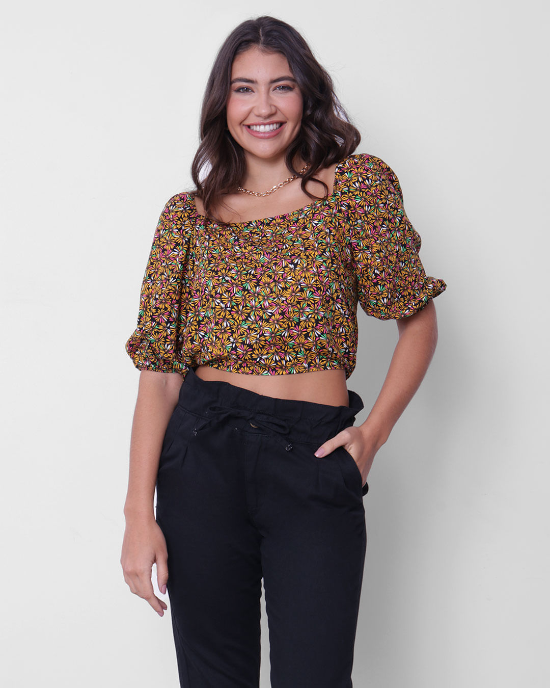 Blusa-Cropped-Feminina-Ciganinha-Floral-Preta