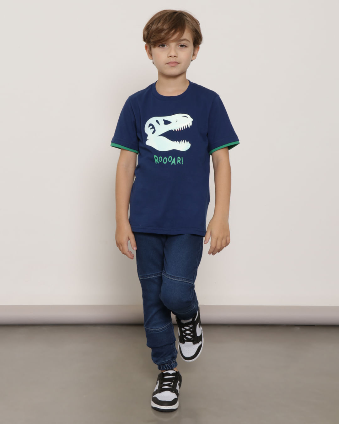 Camiseta-Infantil-Estampa-Dinossauro-Marinho