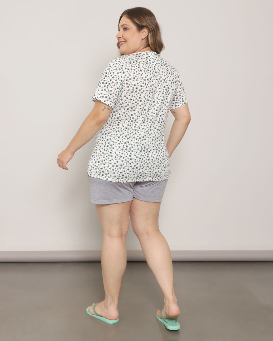 Pijama-Plus-Size-Feminino-Curto-Floral-Verde