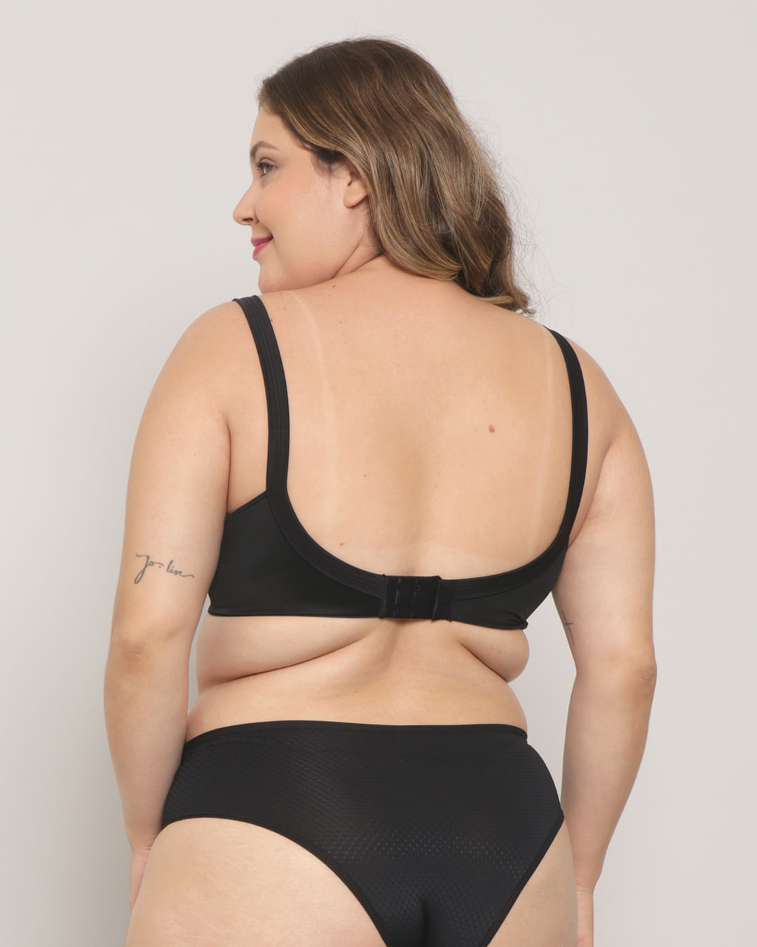 Sutia-Plus-Size-Base-Sem-Bojo-Sustentacao-Delrio-Preto