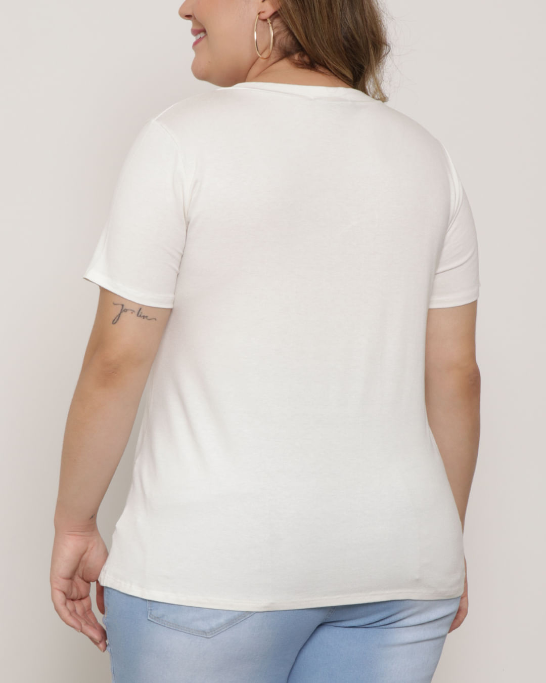Blusa-Feminino-Plus-Size-Decote-V-Estampada-Strass-Off-White-