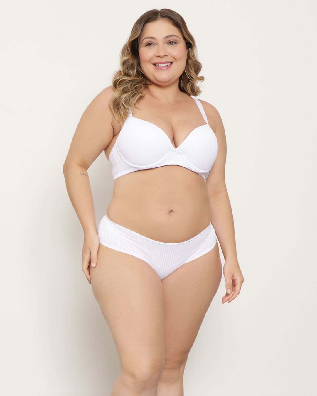 Calcinha-Plus-Size-Avulsa-Biquini-Texturizada-Branca