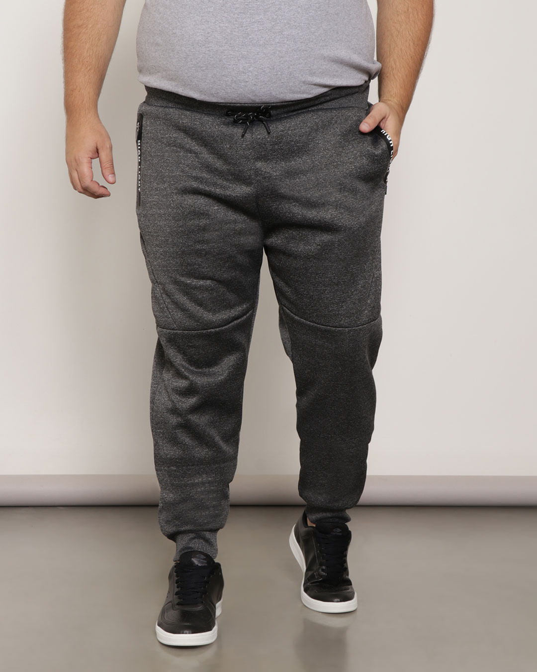 Calca-Masculino-Plus-Size-Helanca-Com-Bolso-Jogger-Cinza