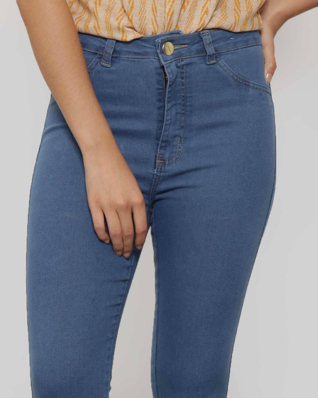 Calca-Jeans-Feminina-Skinny-Barra-Desfiada-Azul