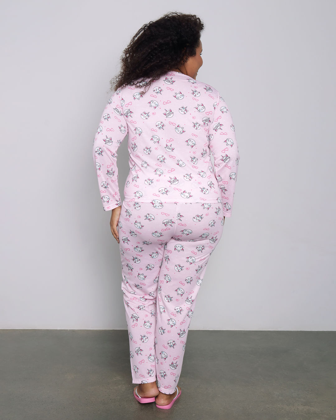 Pijama-Plus-Size-Feminino-Longo-Estampa-Gatinha-Rosa