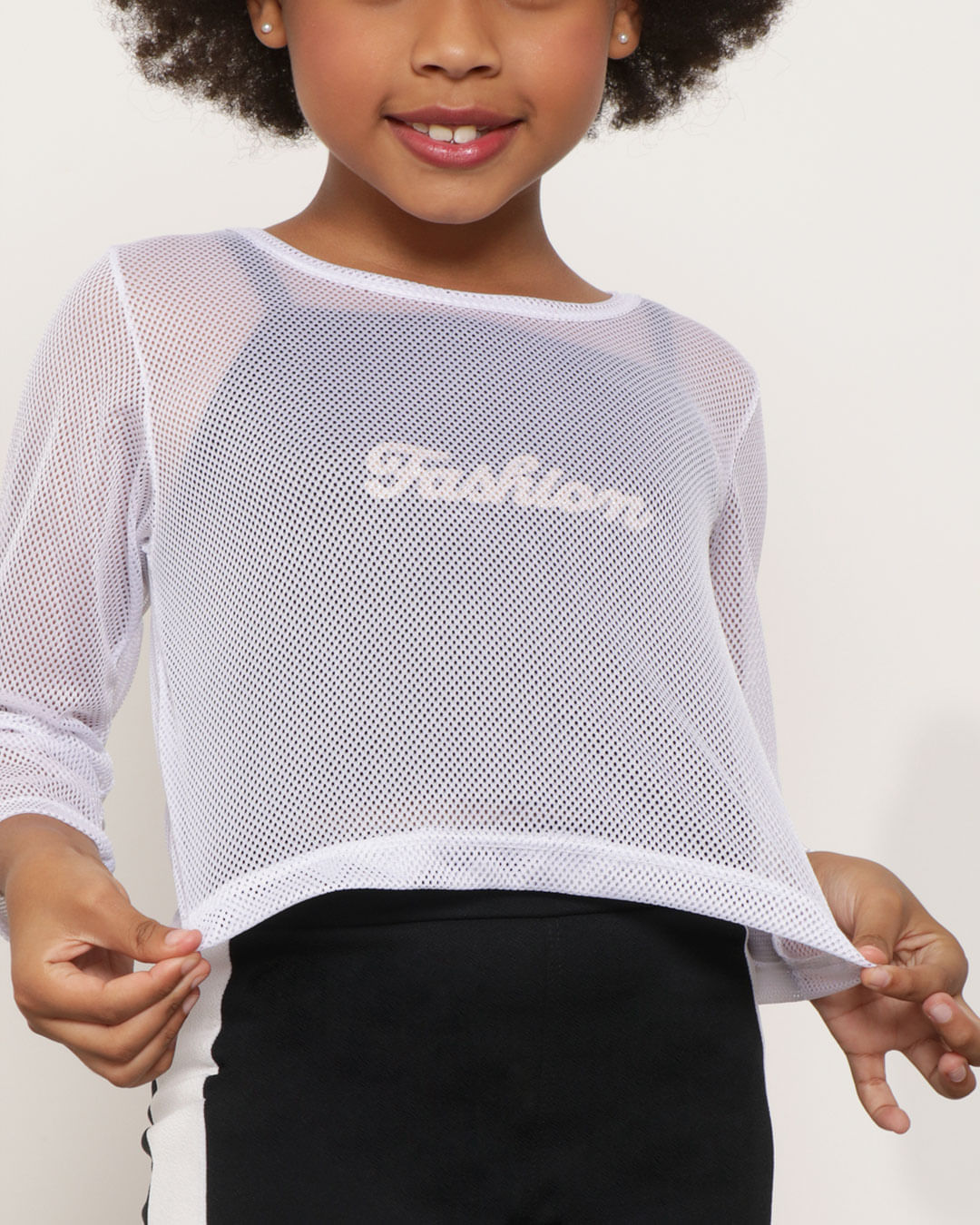 Blusa-Infantil-Sobreposicao-Tela-Manga-Longa-Branca-e-Preta