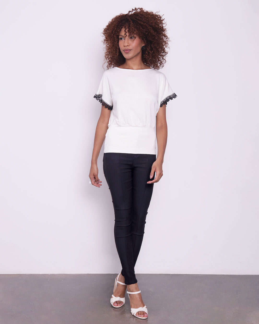 Blusa-Feminina-Manga-Curta-Com-Renda-Guipir-Off-White