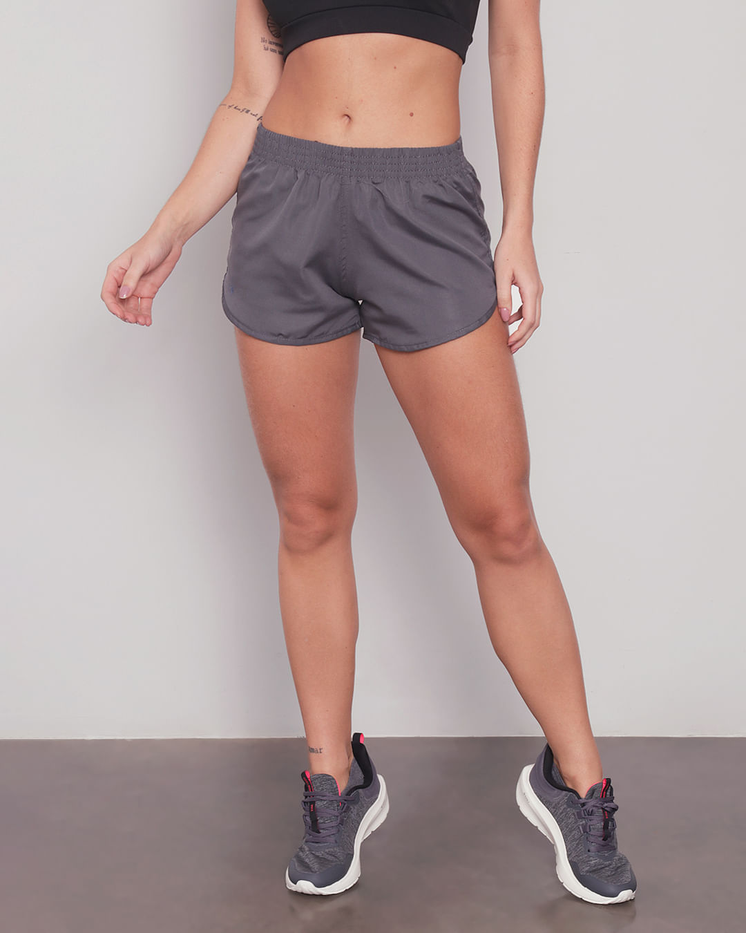 Short-Feminino-Fitness-Boxer-Com-Bolso-Cinza