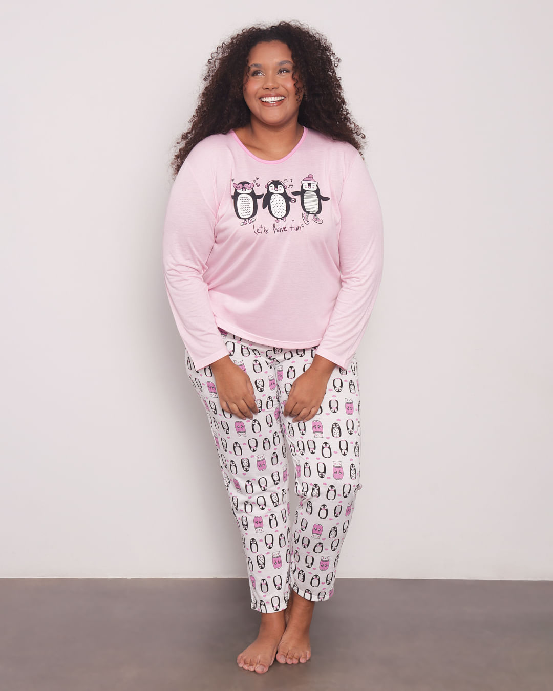 Pijama-Feminino-Plus-Size-Manga-Longa-Estampa-Pinguim-Rosa