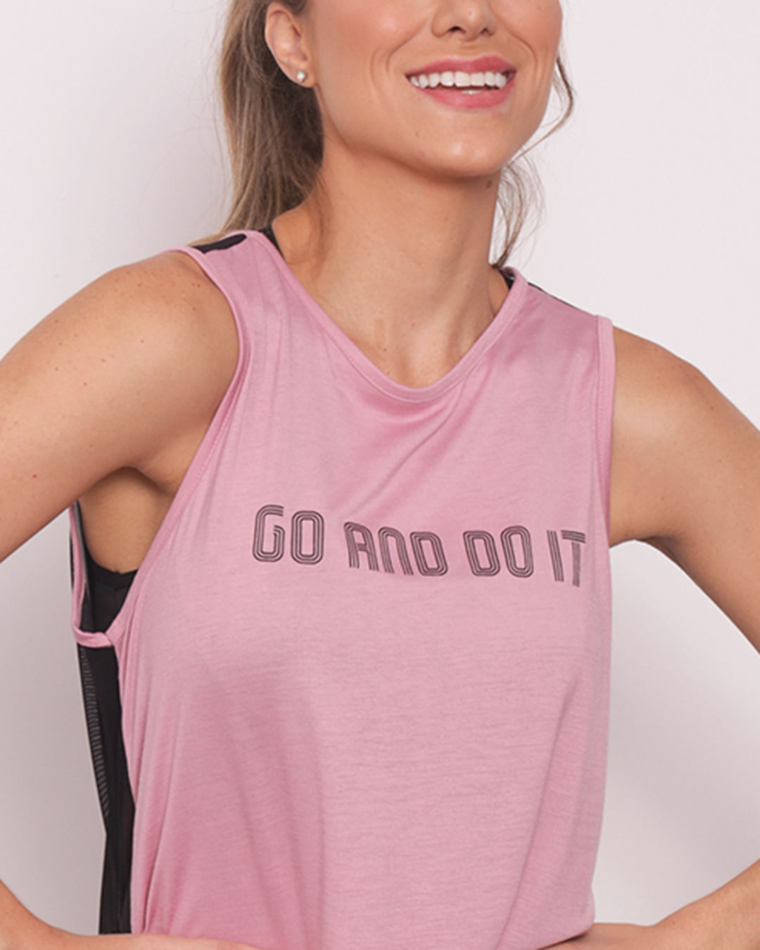 Regata-Fitness-Feminina-Com-Tule-Preta-e-Rosa