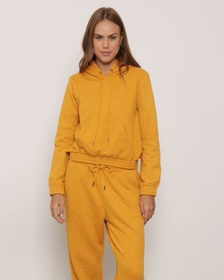 Blusa-Feminina-Matelasse-Com-Capuz-Aishty-Mostarda-