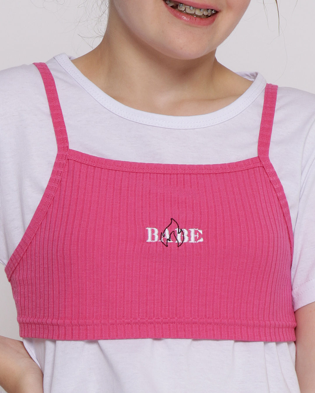 Blusa-Cropped-Juvenil-Com-Sobreposicao-Top-Branca-E-Rosa