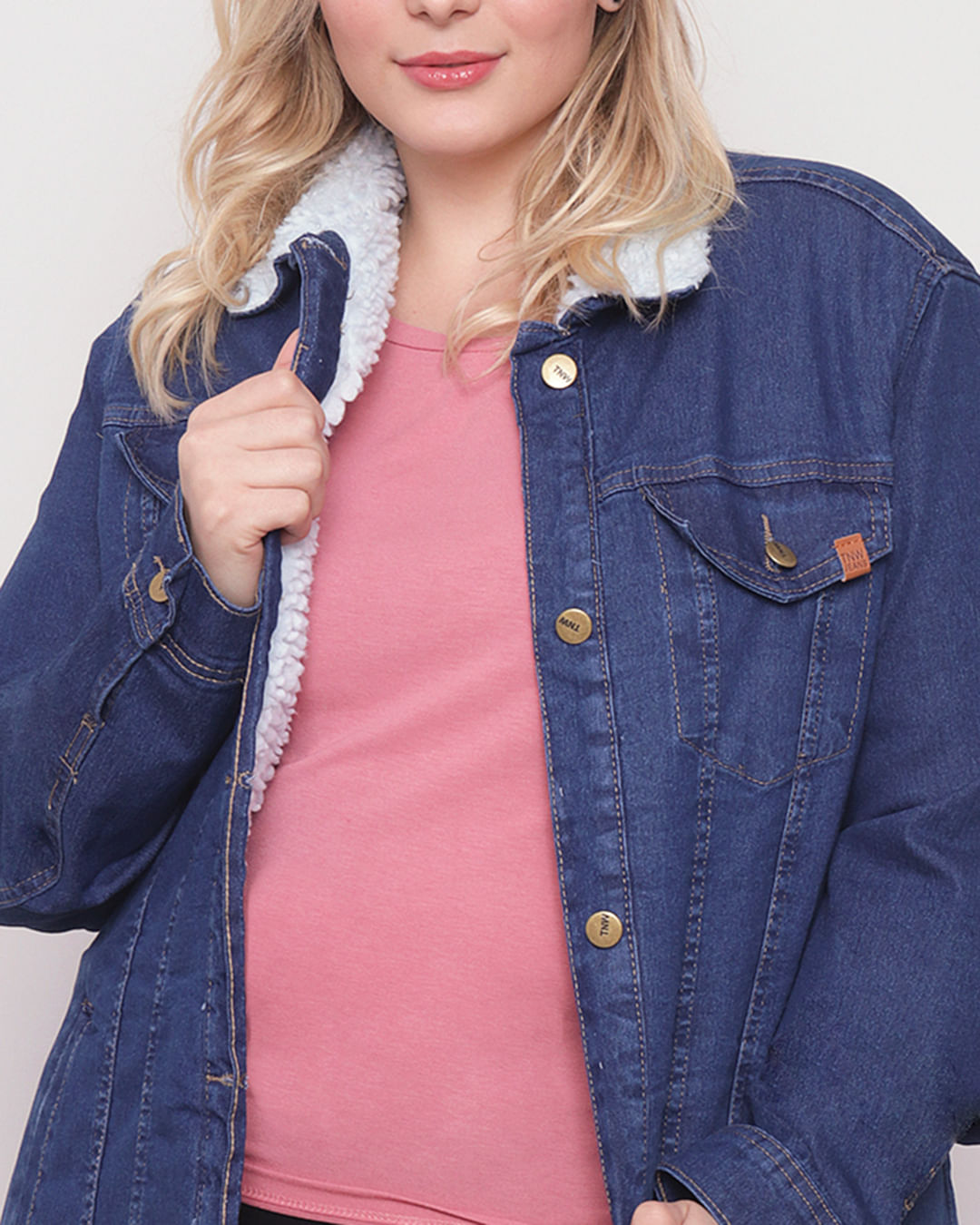 Jaqueta-Feminina-Jeans-Plus-Size-Forro-Sherpa-Azul-Medio