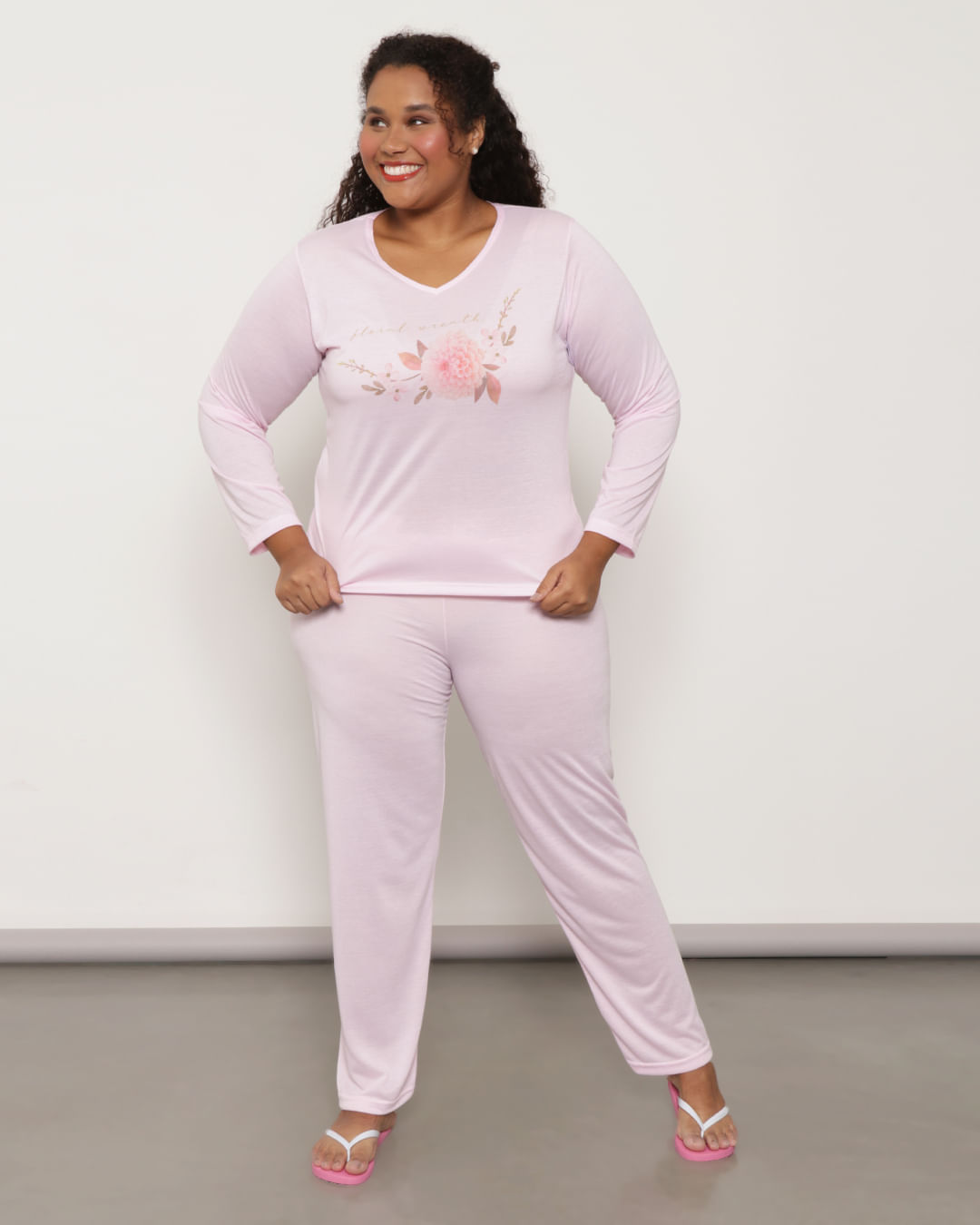 Pijama-Feminino-Plus-Size-Longo-Estampa-Floral-Rosa