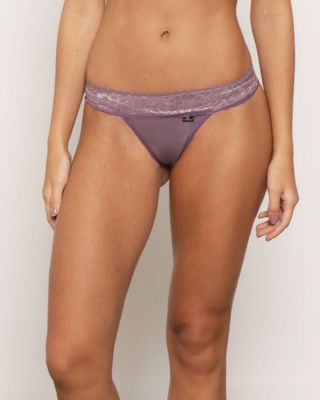 Calcinha-Feminina-String-Com-Renda-Lilas