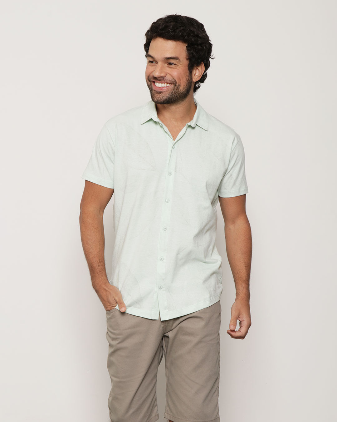 Camisa-Masculina-Manga-Curta-Verde-Claro