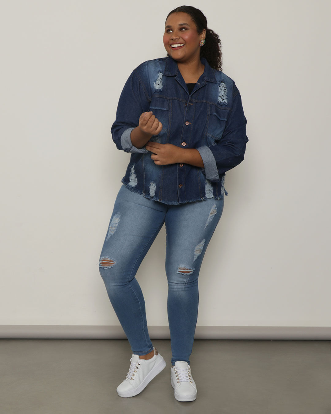 Jaqueta-Jeans-Plus-Size-Feminina-Destroyed-Azul