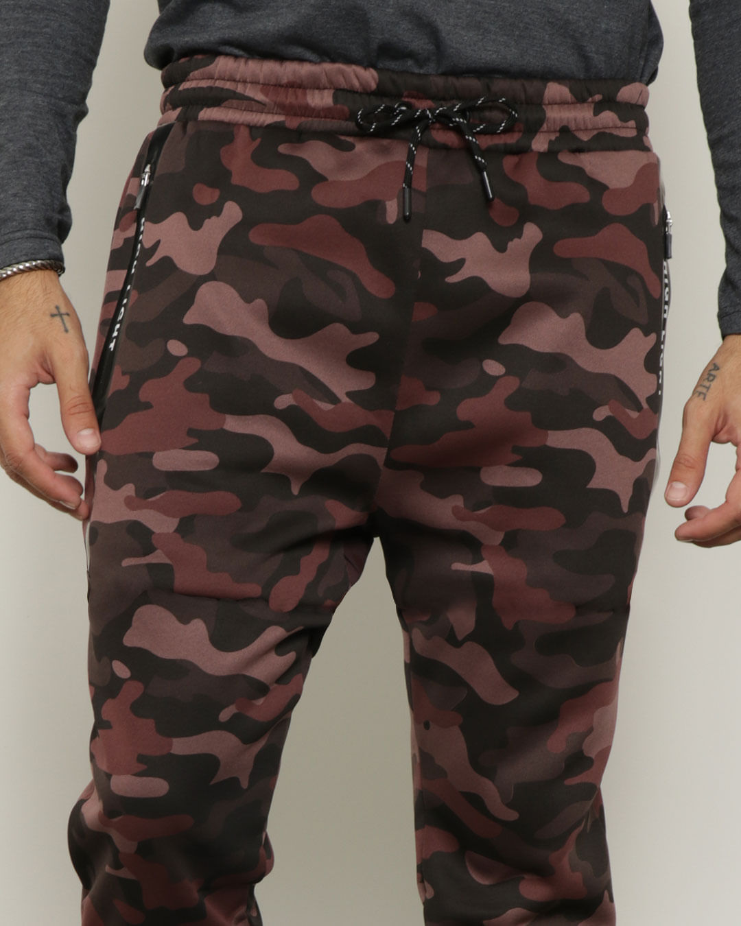 Calca-Masculina-Helanca-Jogger-Camuflada-Marrom