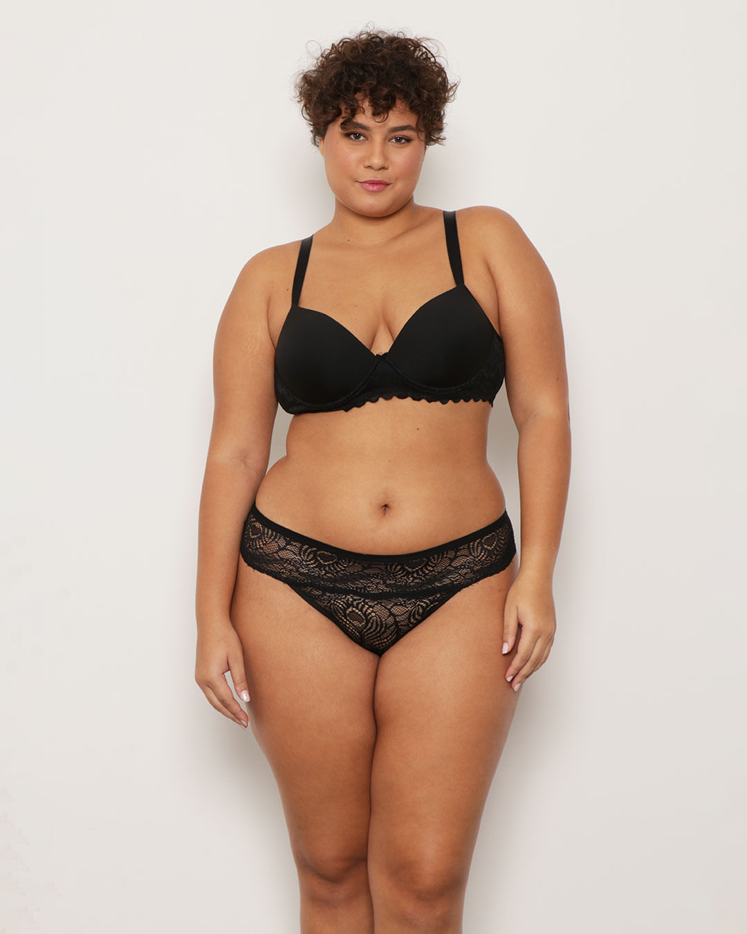 Calcinha-Plus-Size-Feminina-Fio-Dental-Com-Renda-Preta