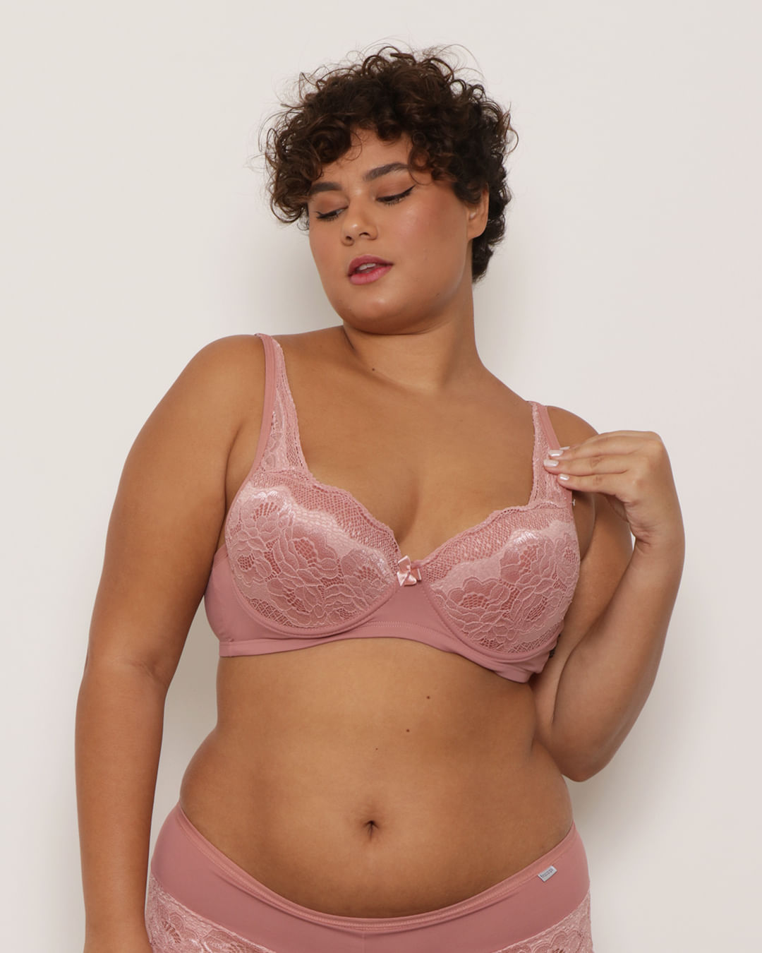 Sutia-Plus-Size-Feminino-Base-Bojo-Casca-e-Renda-Rosa