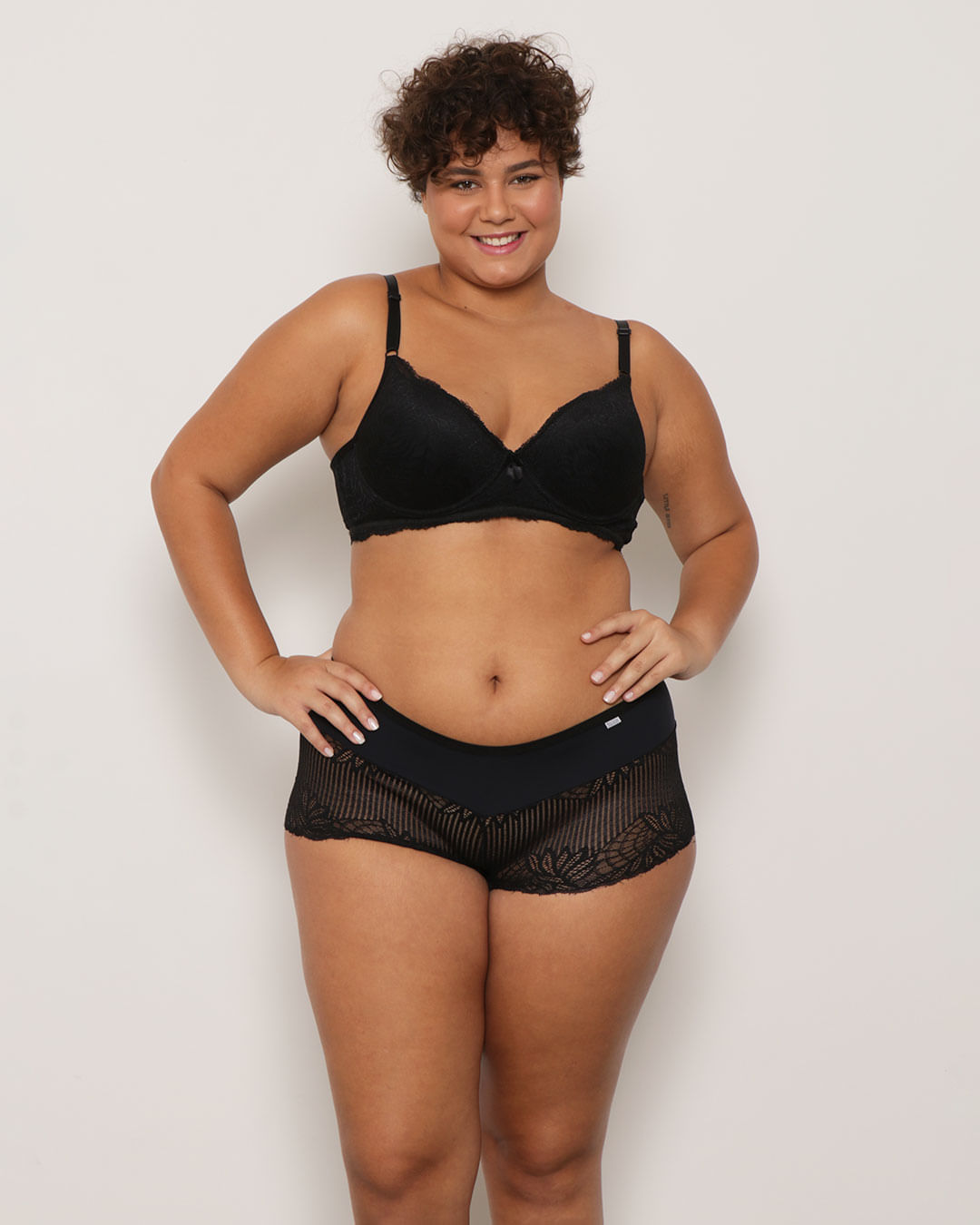 Calcinha-Plus-Size-Feminina-Calecon-Com-Renda-Preta