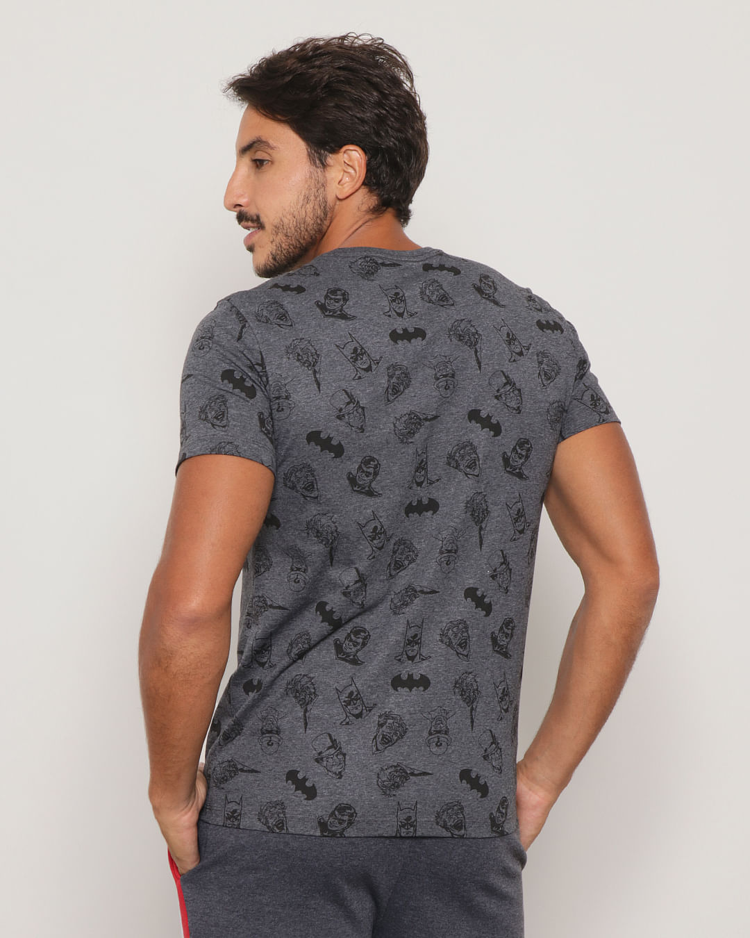 Camiseta-Masculina-Manga-Curta-Batman-Cinza-Mescla