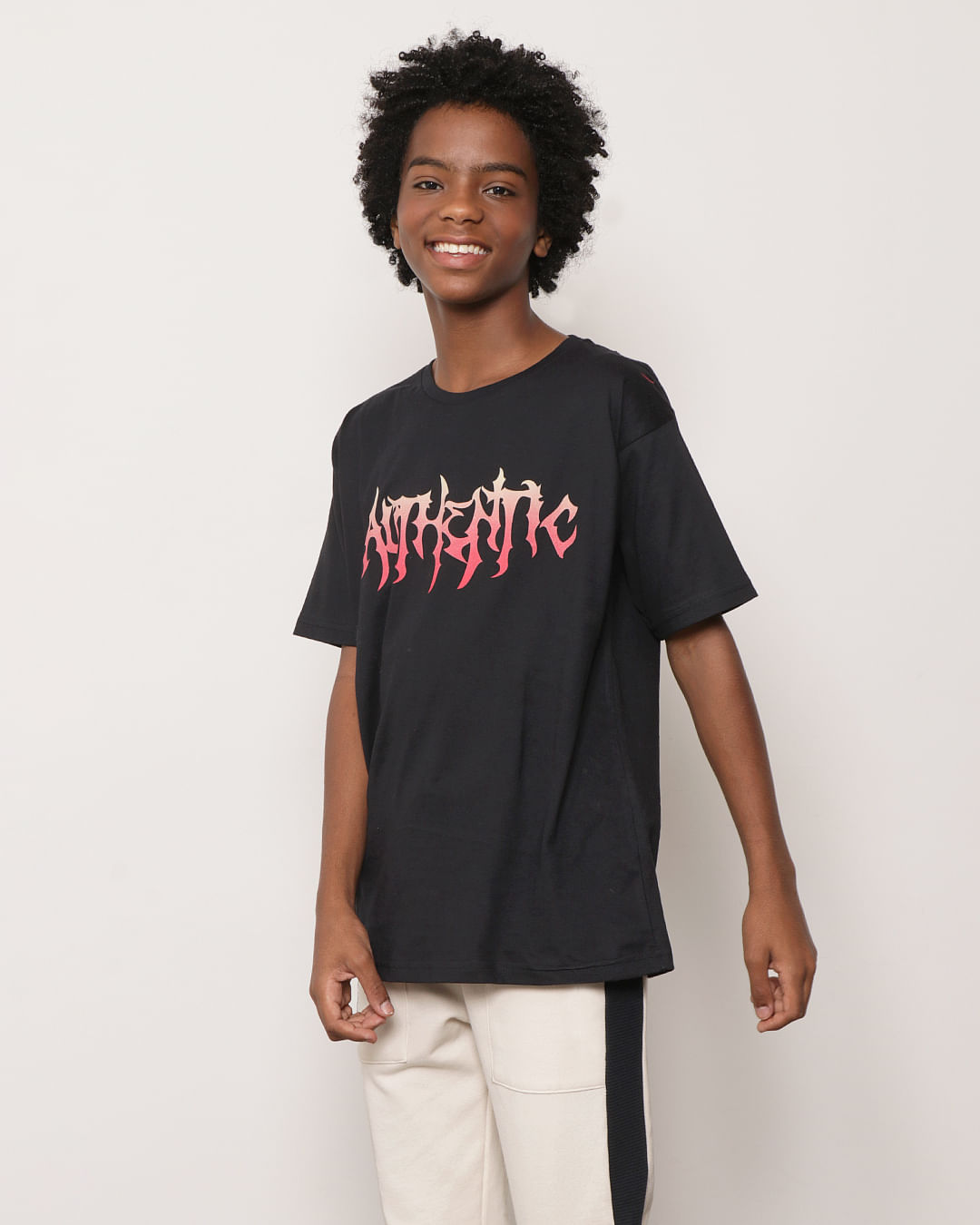 Camiseta-Juvenil-Manga-Curta-Estampa-Autentic-Preta