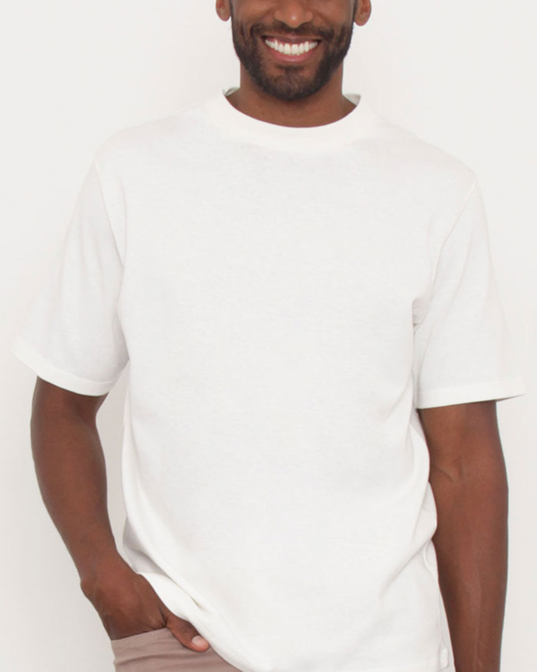 Camiseta-Masculina-Gola-Alta-Manga-Curta-Off-White