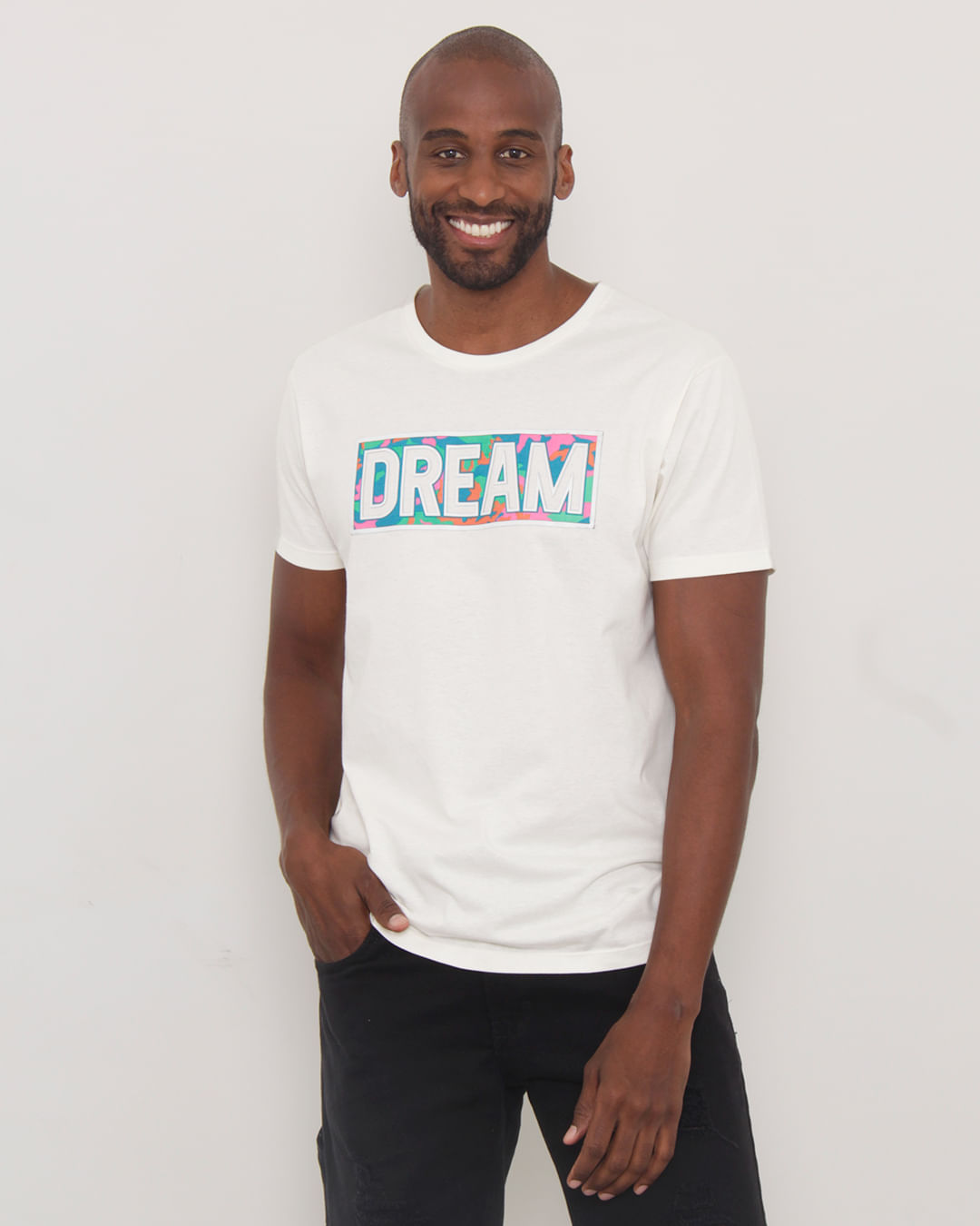 Camiseta-Masculina-Manga-Curta-Estampa-Dream-Off-Whitte