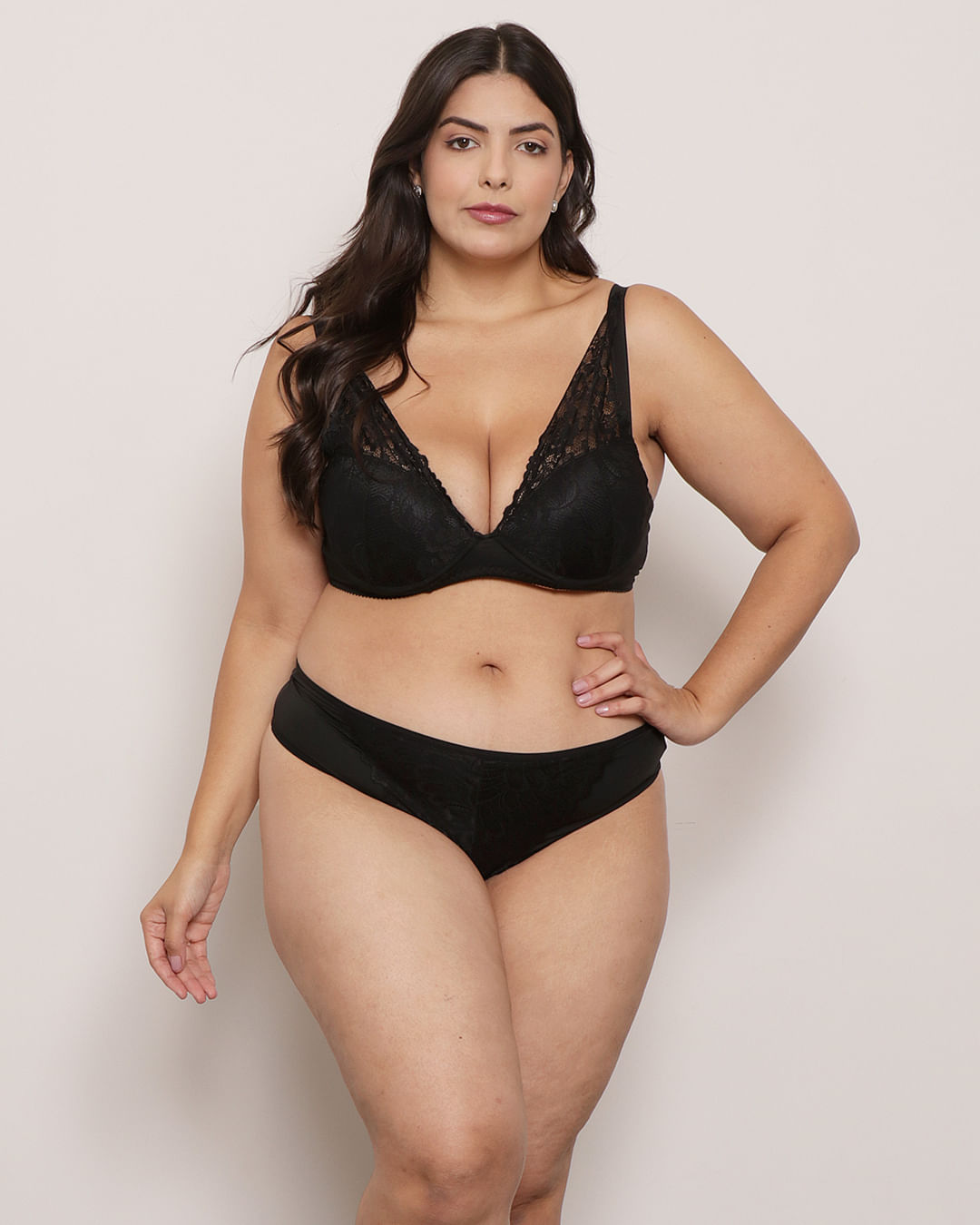 Calcinha-Plus-Size-Feminina-Fio-Dental-Renda-Preta